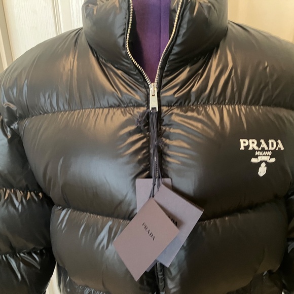 Prada Re-Nylon Puffer Down Jacket Black Size 44 New with Tags! - Picture 14 of 16